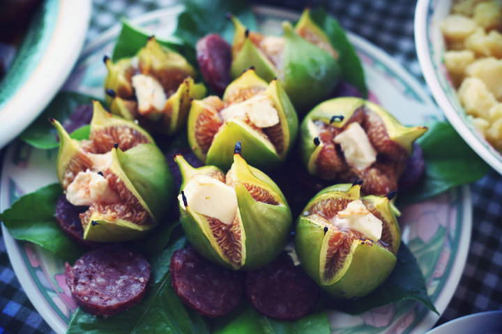 Figs with goat cheese and salami